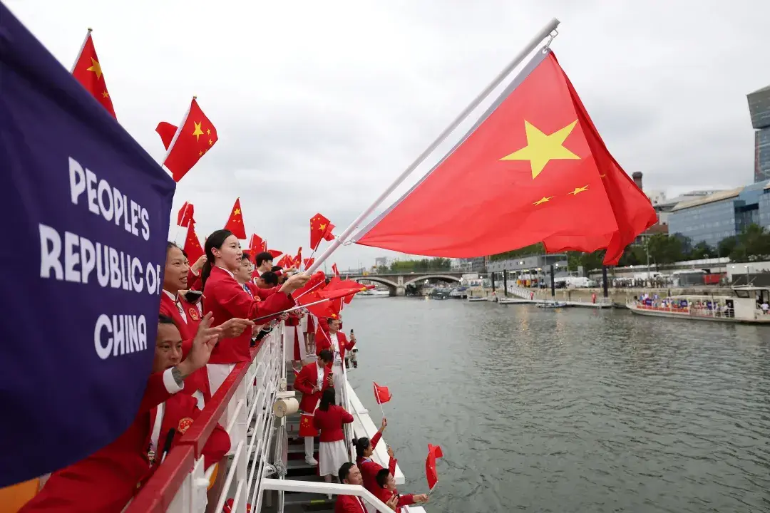 夏季奥运会会期多少天（中国红，亮相！第三十三届夏季奥运会在巴黎开幕）-第9张图片-拓城游