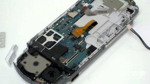 PSP3000怎么从电玩巴士下游戏（火了15年的SONY神机PSP，最后还是输给了iPhone）-第18张图片-拓城游