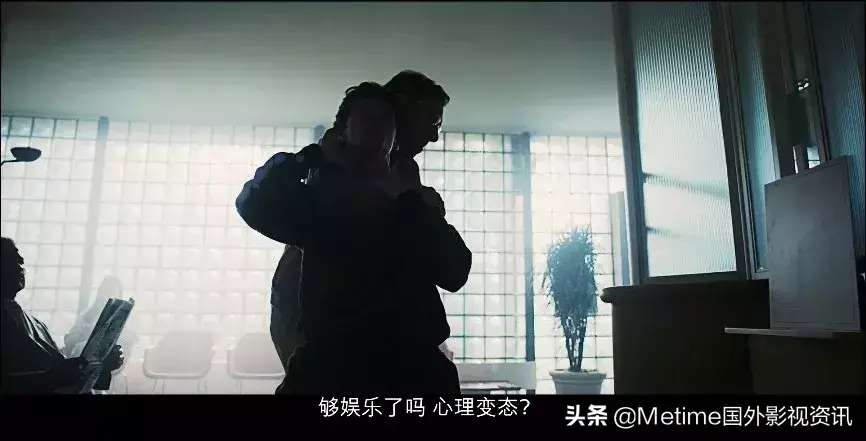 如何评价《黑镜：潘达斯奈基》（Black Mirror: Bandersnatch）？（《黑镜：潘达斯奈基》为什么评分从9.4分掉到7.2？一起来分析分析）-第23张图片-拓城游