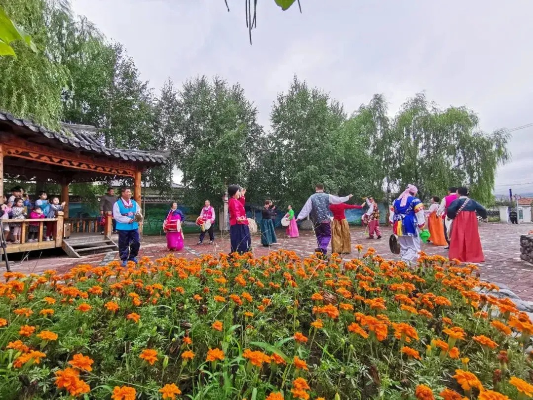 定制旅游路线：从头至尾完美旅行计划（不负好春光！13款定制旅游线路伴你玩转“五一”！）-第12张图片-拓城游