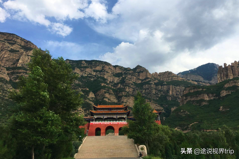 天下第一山：中国最有名的十大名山排行榜(山不在高，有仙则名)-第9张图片-拓城游