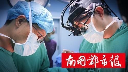 （海南首例！5小时41分，万宁一男子成功“换心”）