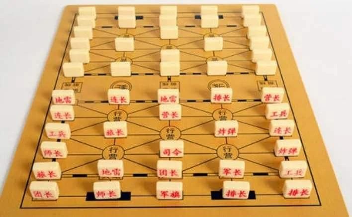 （幼教系列五 军棋(陆战棋)的规则及对弈方法）-第5张图片-拓城游